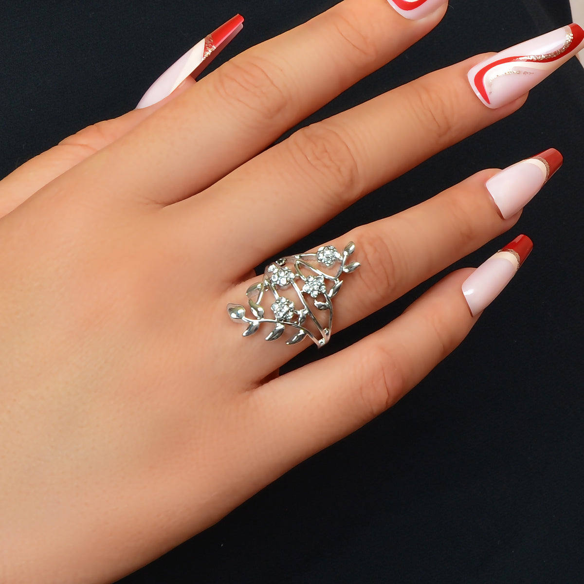 Luxurious Rhinestone Decor Silver Hollow Flower Leaf Finger Engagement Gift Ring