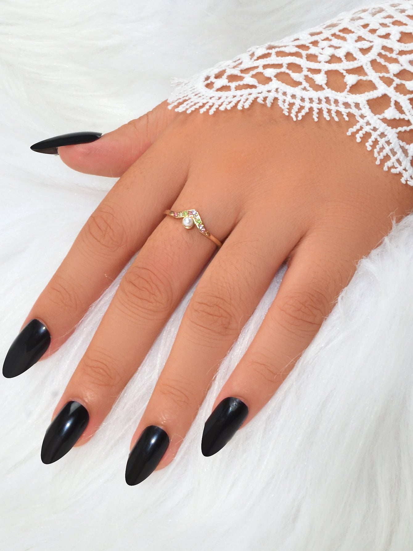 Luxury Wedding Jewellery Multi-colored Rhinestone Pearl V Shape Gold Finger Ring