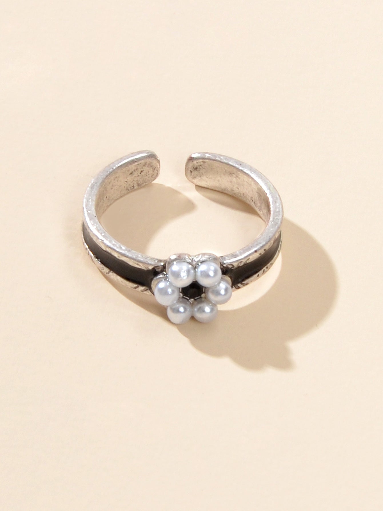 Retro Textured Jewellery Band Black Enamel Pearl Flower Open Cuff Finger Ring