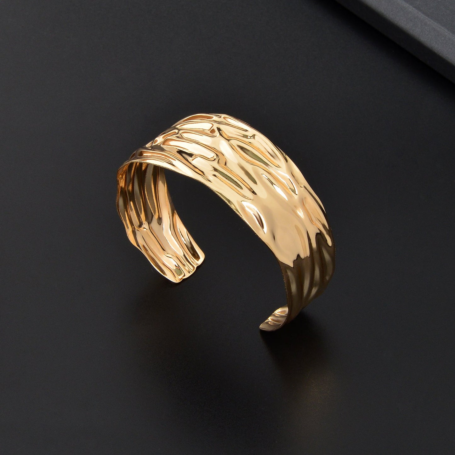 Stylish Golden Metal Wide Chunky Statement Open Cuff Bangle Geometric Jewelry