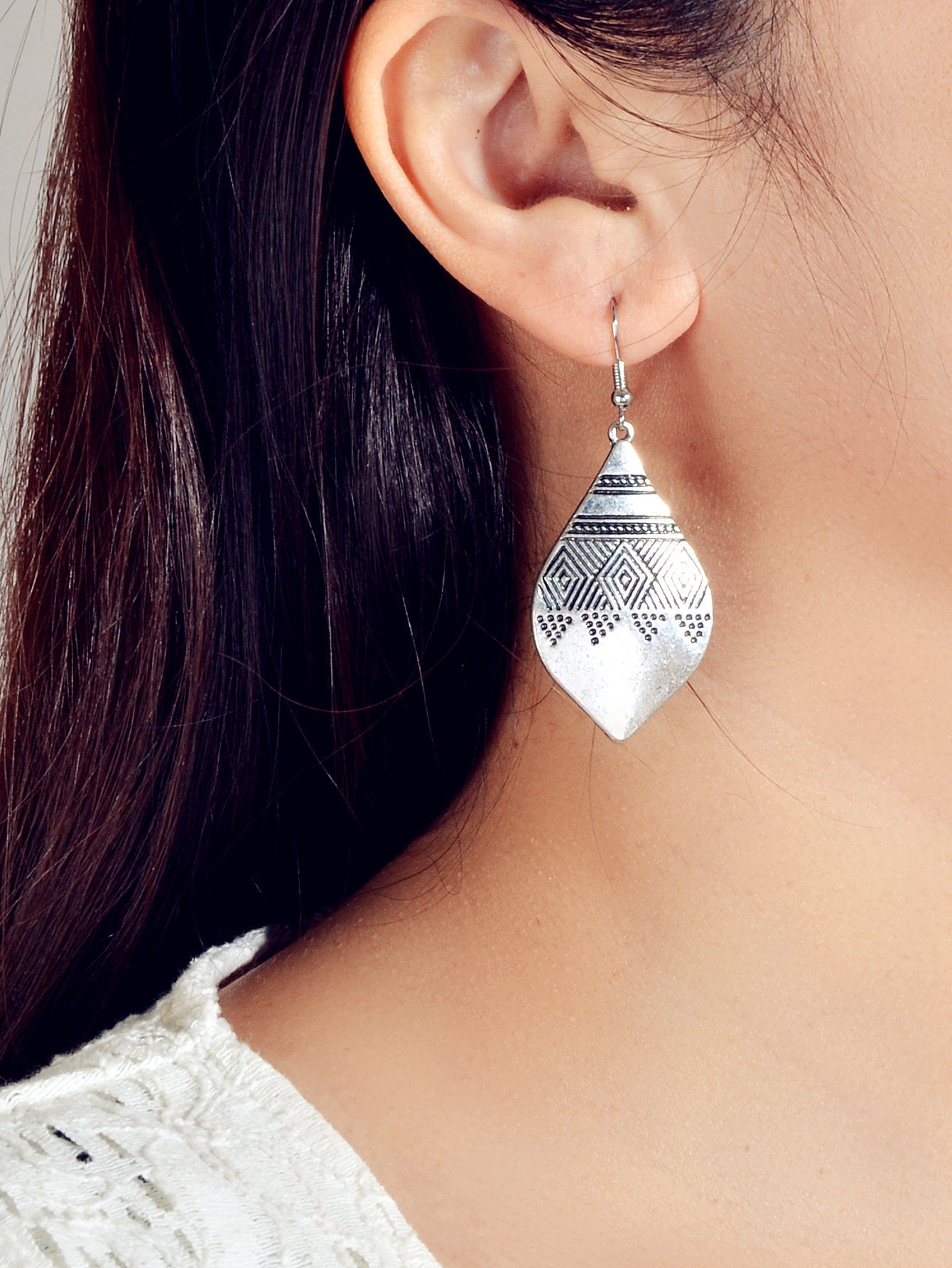 American Tribal Ethnic Antique Craved Geometric Parrtern Water Drop Earrings