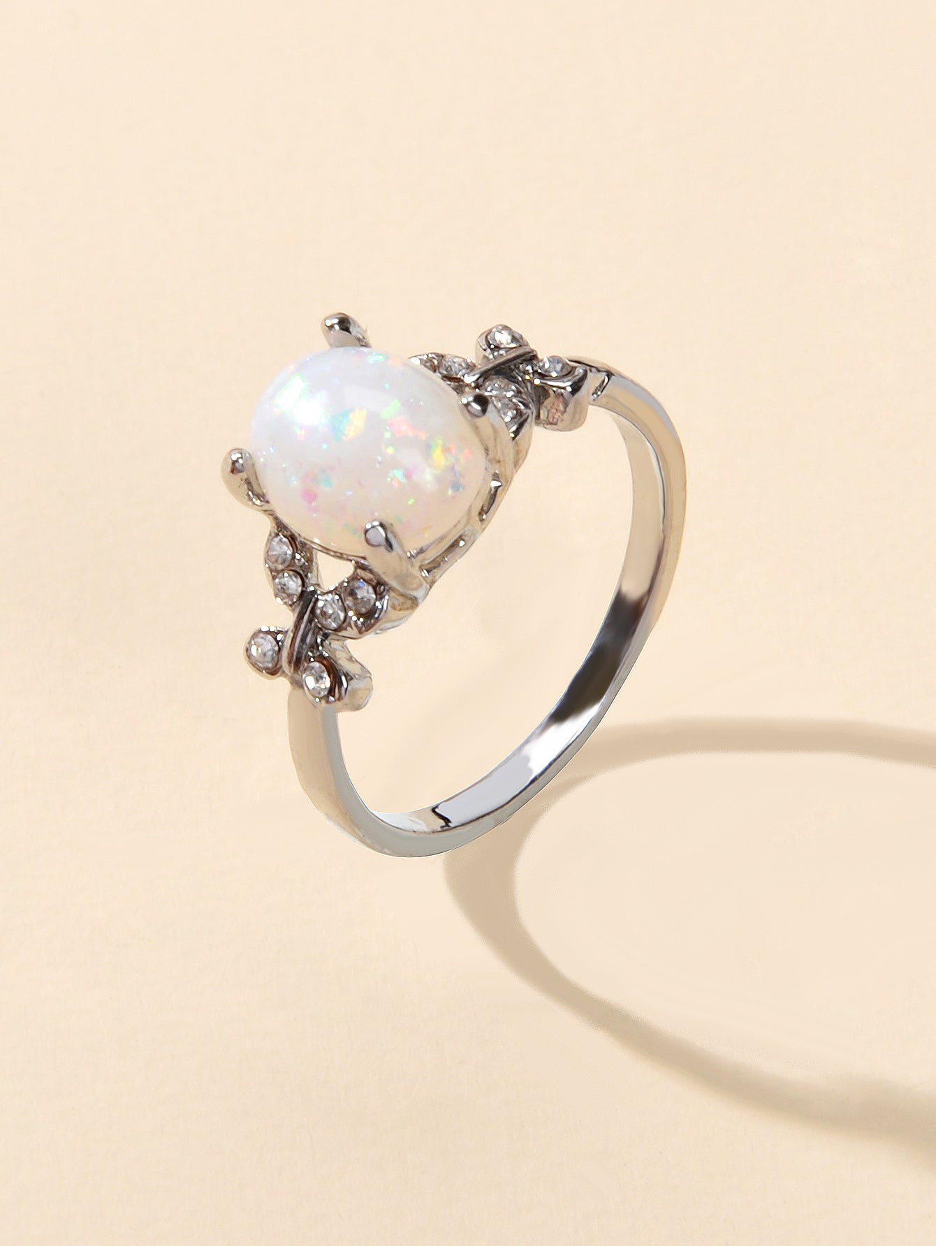 Retro Textured Jewellery Band Rhinestone Simulant Opal Butterfly Wedding Ring