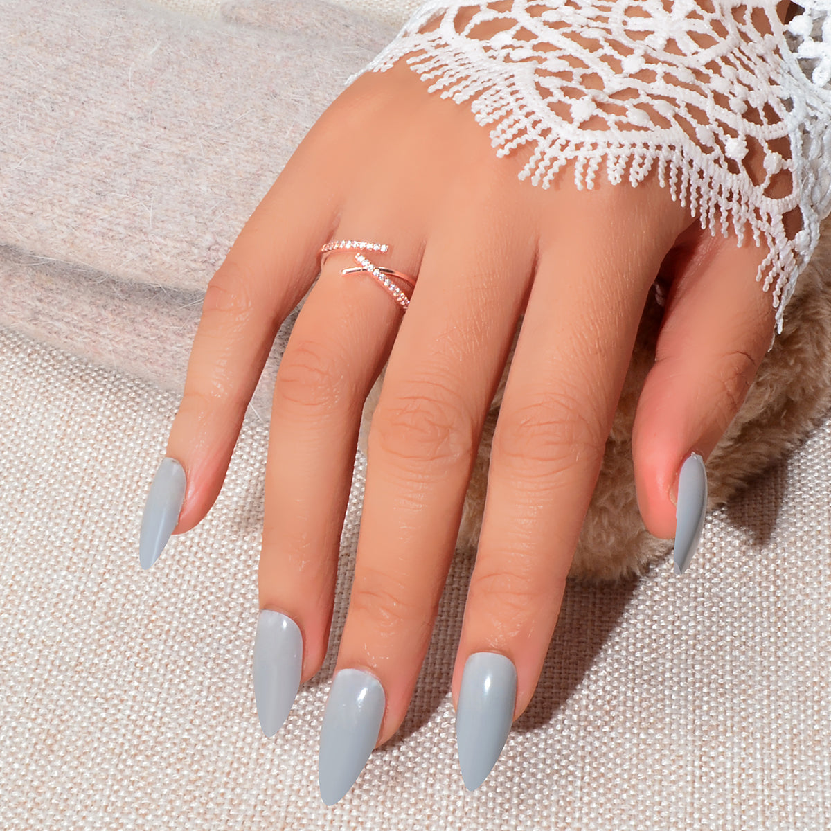 Sparkling Rhinestone Rosegold Cross Band Ring for Women Engagement Wedding Gift