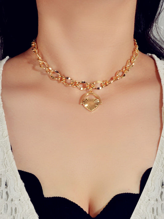Female Accessories Thick Gold Chain Heart Statement Necklace Designer Jewellery
