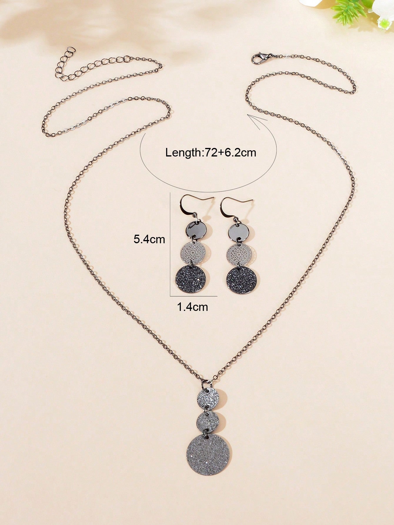 Long Chain Necklace with Black Circular Pendant Earrings Set - Stylish Accessory
