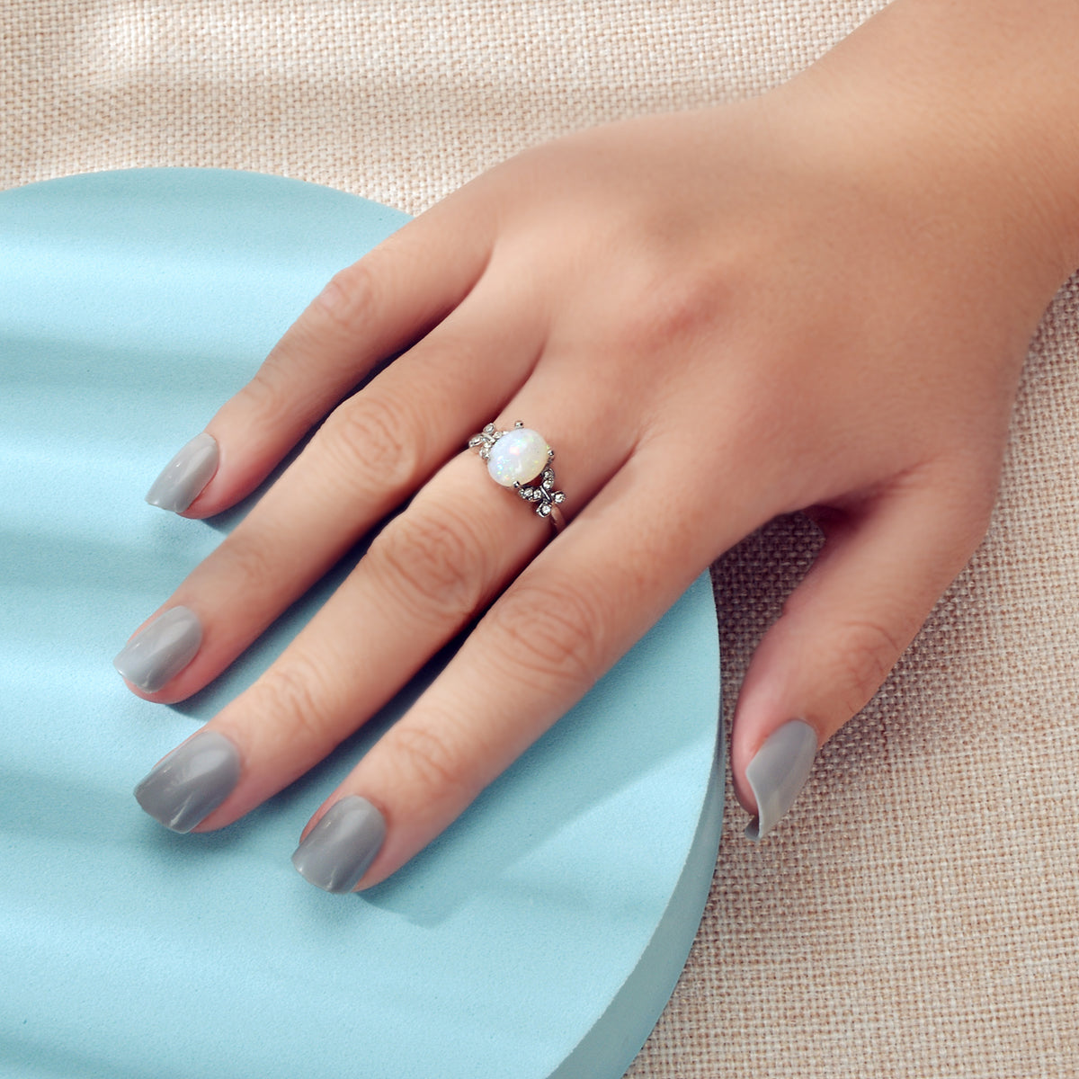 Retro Textured Jewellery Band Rhinestone Simulant Opal Butterfly Wedding Ring