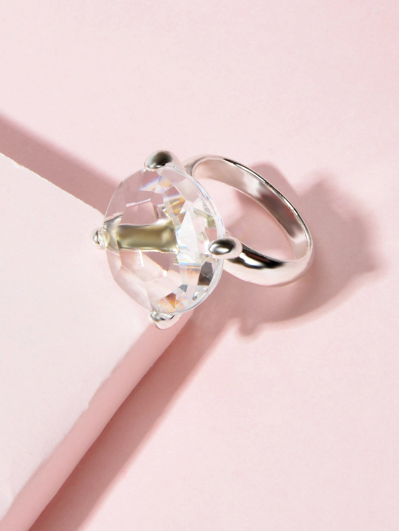 Perfect Engagement Gift Big Transparent Simulated Crystal Finger Ring Women Band