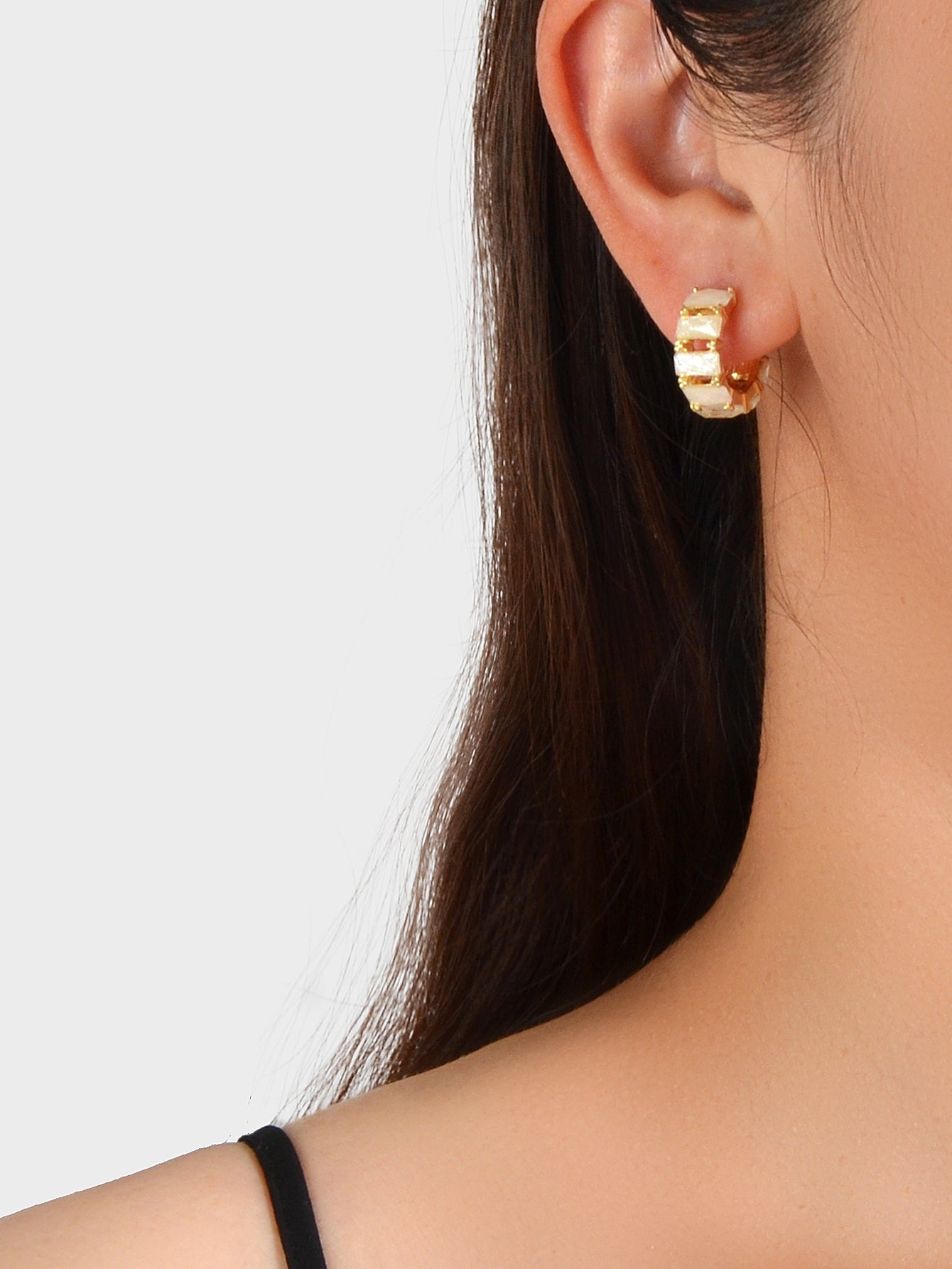 Beautiful Jewelry Resin Decoration Hollow Gold Hoop Huggie Pierced Stud Earrings