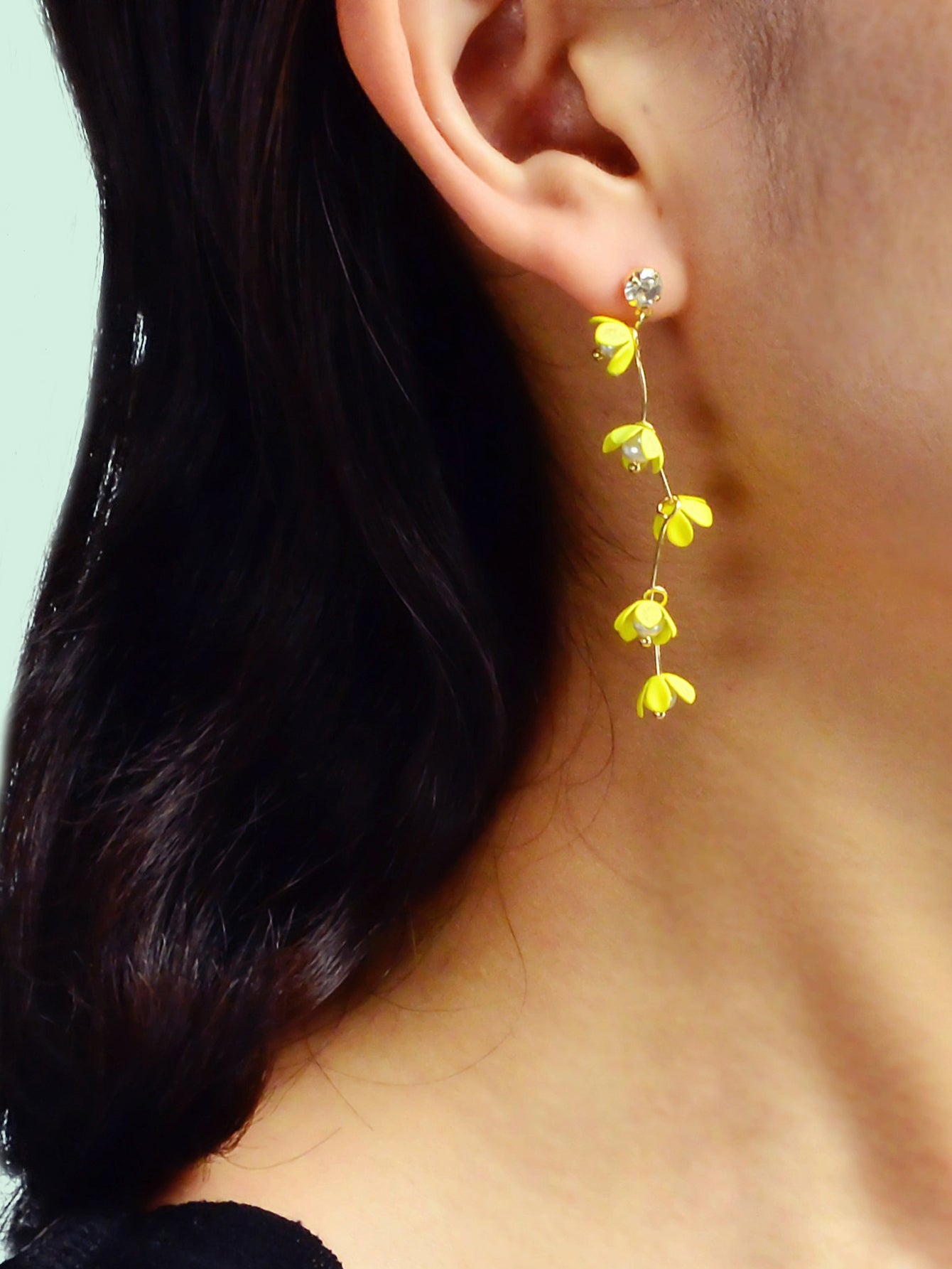 Exquisite Pearl Yellow Flower Dangle Pendant Earrings for Women Trendy Jewellery