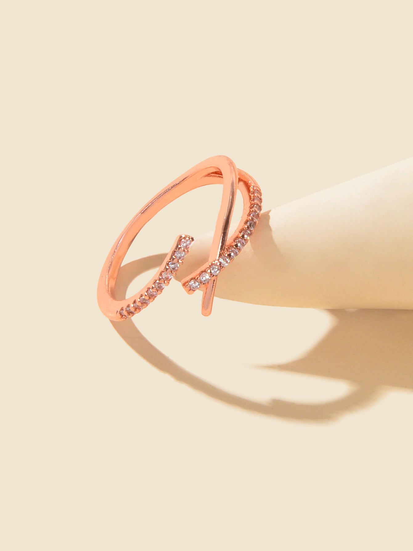 Sparkling Rhinestone Rosegold Cross Band Ring for Women Engagement Wedding Gift