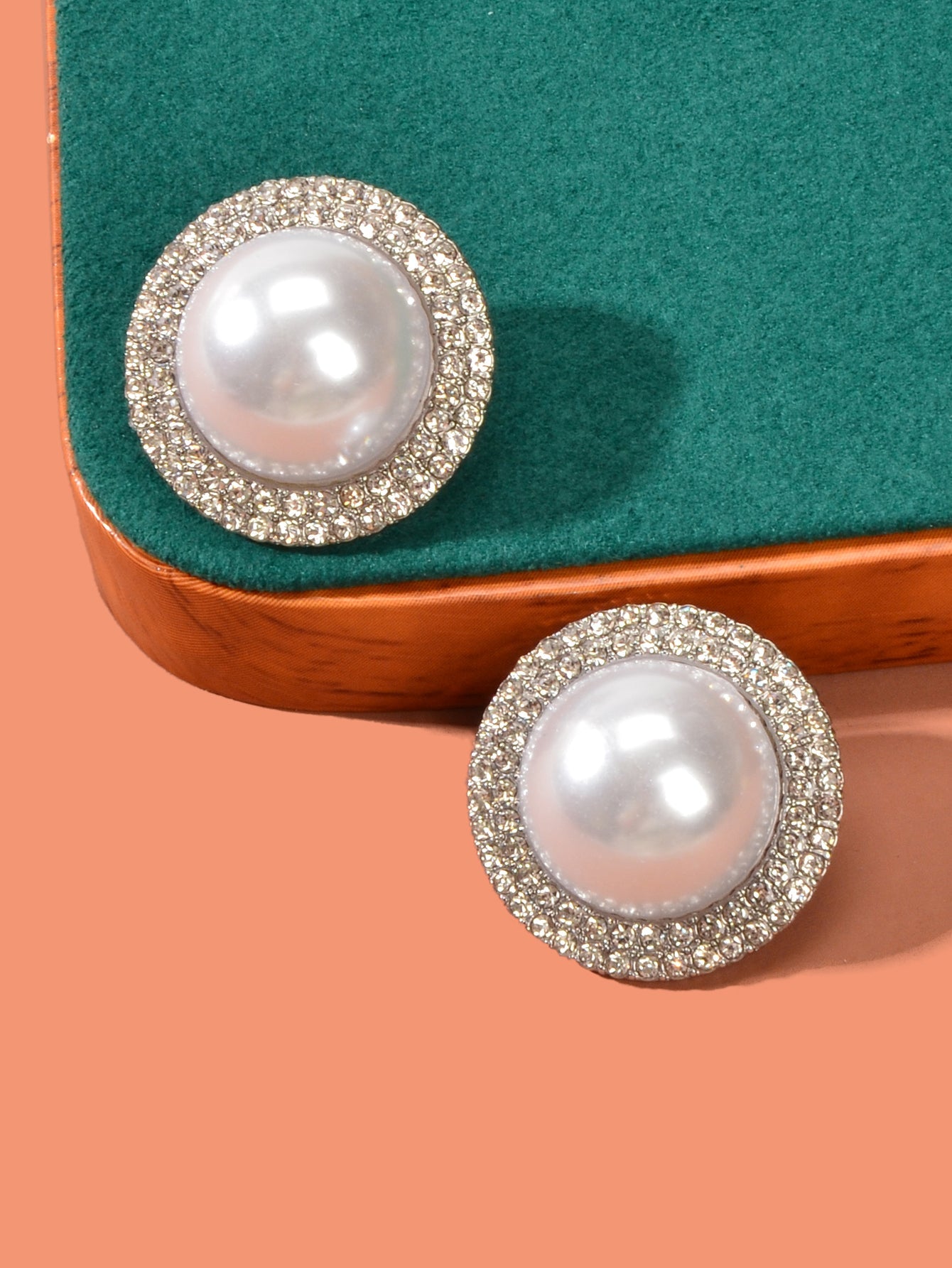 Luxurious Rhinestone Big Pearl Decor Round Stud Earrings Wedding Bridal Jewelry