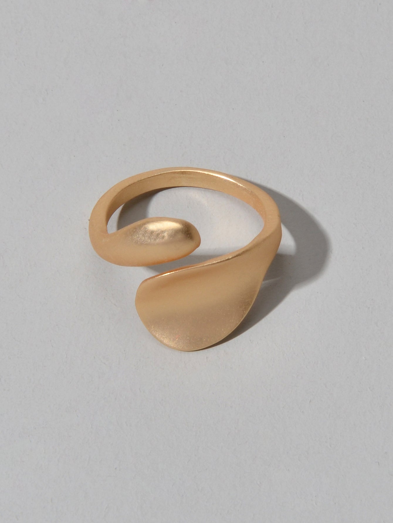 Female Minimalist Jewellery Gold Leaf Design Finger Ring Girl Wedding Party Band