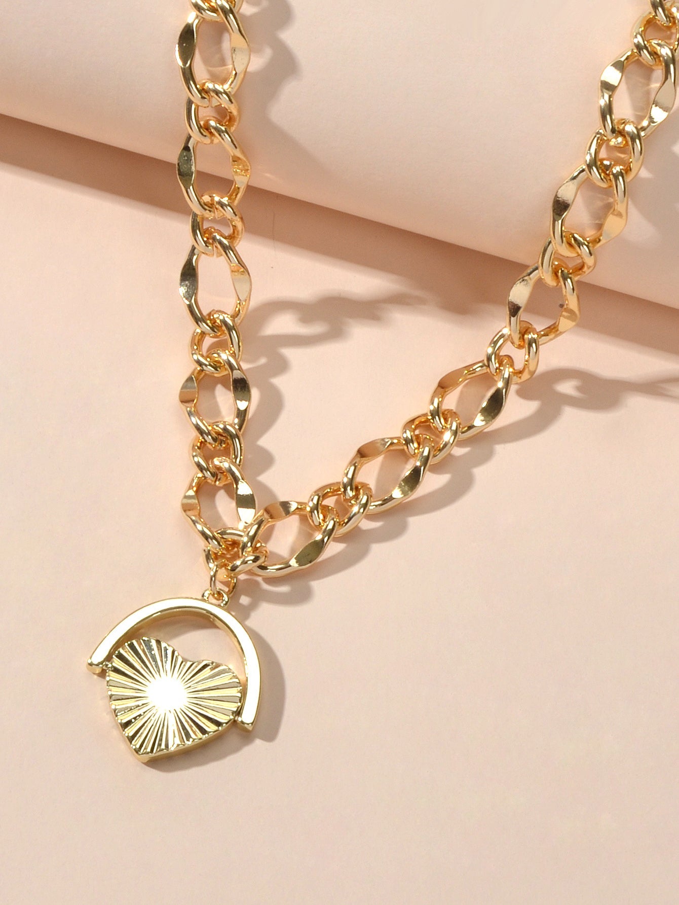 Female Accessories Thick Gold Chain Heart Statement Necklace Designer Jewellery