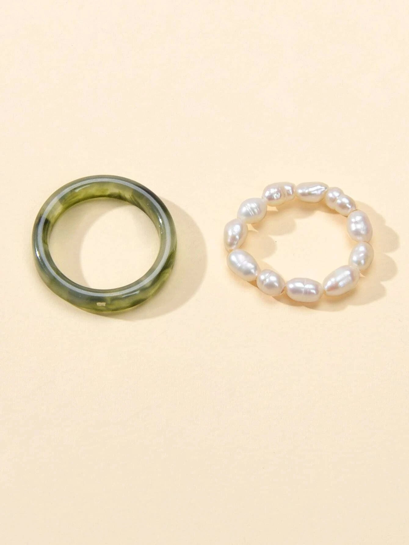 Feelontop 2pcs Pearl Elastic Retro Green Red Acrylic Ring New Women Accessories