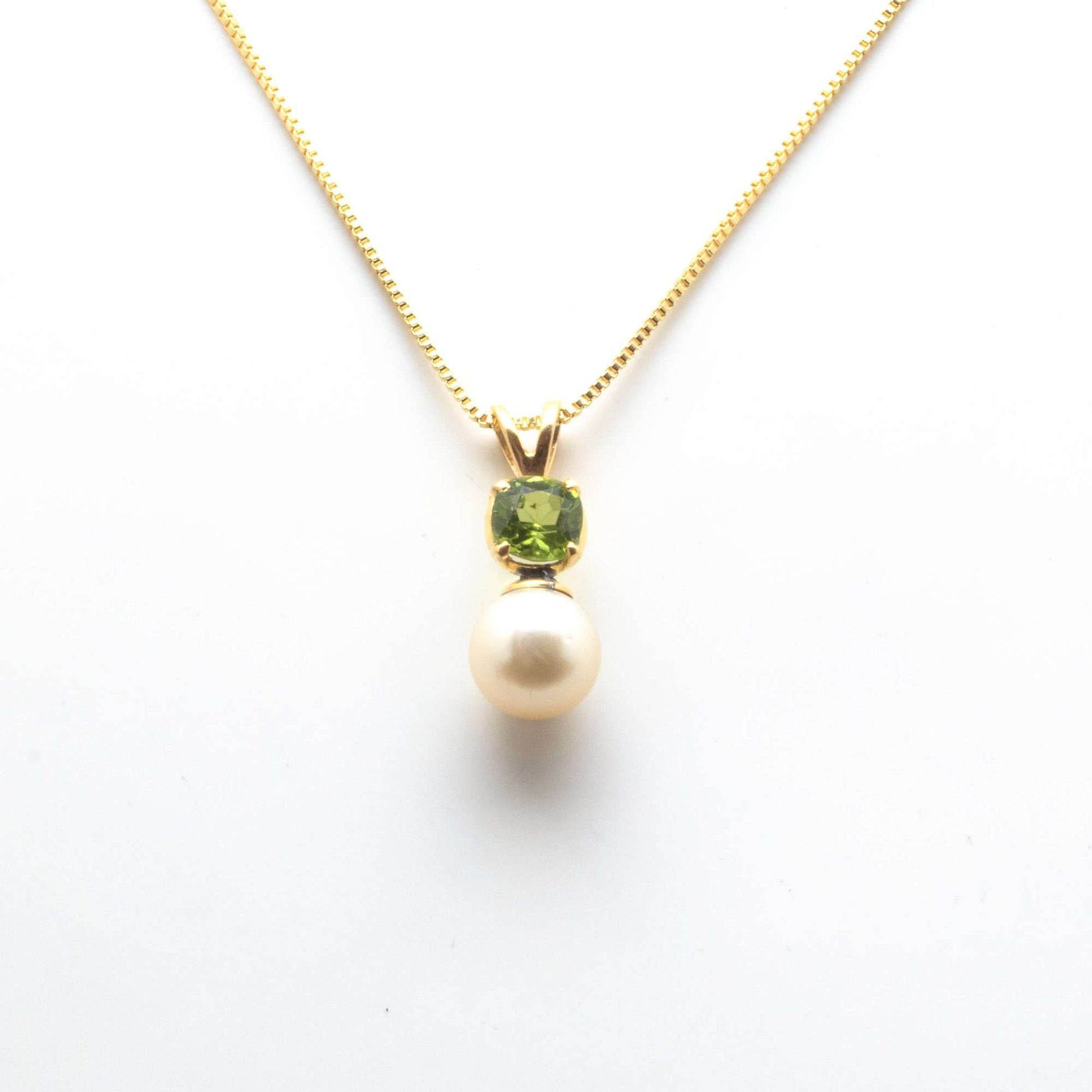 pearl with gemstone necklace